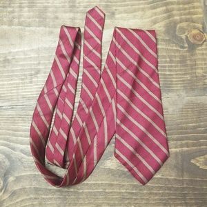 Express  neck tie 3.75" wild silk  red and yelow